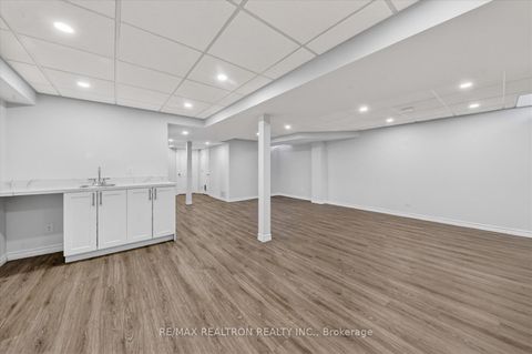 Photo 27 at 94 Bayberry Court, Brooklin, Whitby