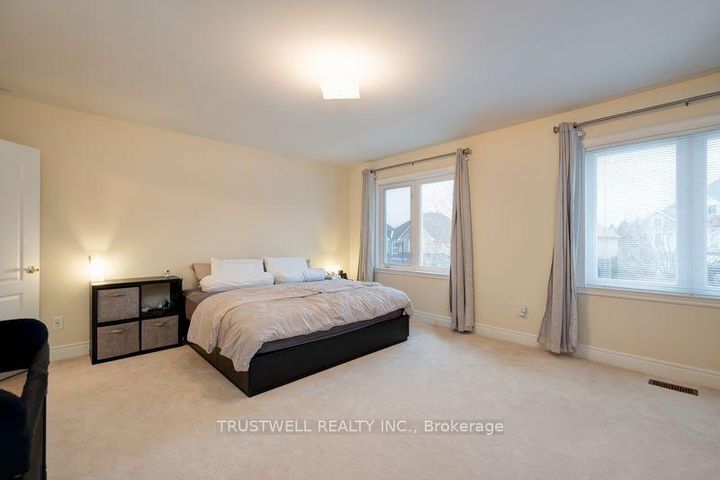 Photo 25 at 8 Ridgley Court, Bayview Hill, Richmond Hill