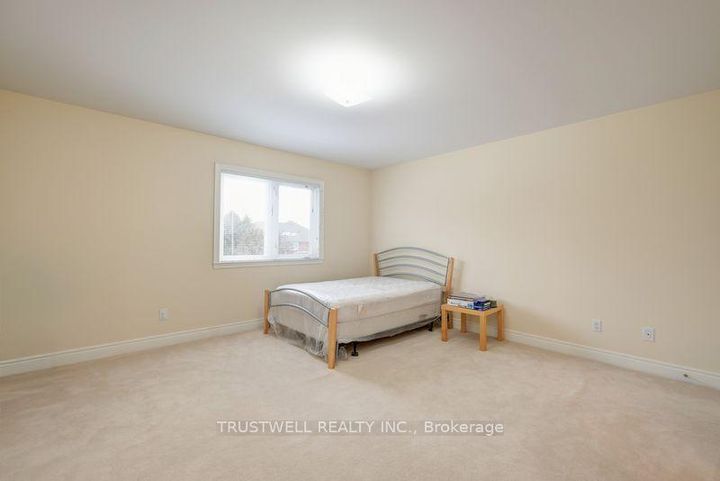 Photo 27 at 8 Ridgley Court, Bayview Hill, Richmond Hill