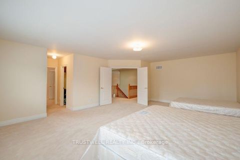 Photo 22 at 8 Ridgley Court, Bayview Hill, Richmond Hill