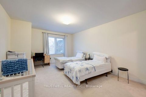 Photo 24 at 8 Ridgley Court, Bayview Hill, Richmond Hill