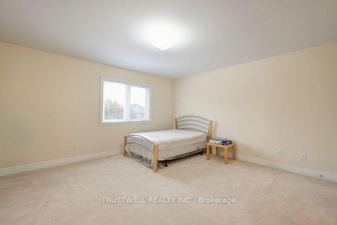 Photo 27 at 8 Ridgley Court, Bayview Hill, Richmond Hill