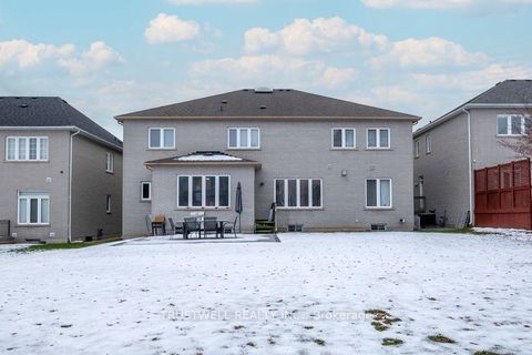 Photo 28 at 8 Ridgley Court, Bayview Hill, Richmond Hill