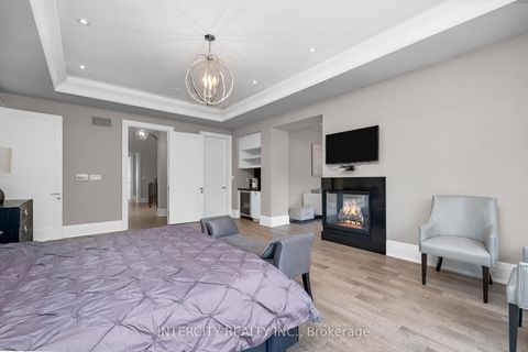 Photo 17 at 34 Rosebud Court, Kleinburg, Vaughan