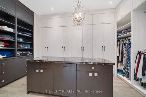 Photo 22 at 34 Rosebud Court, Kleinburg, Vaughan