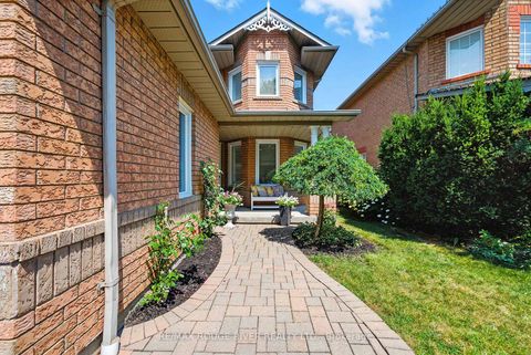 Photo 4 at 139 Tremount Street, Brooklin, Whitby