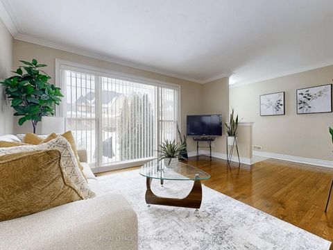 Photo 10 at 10 Gram Street, Maple, Vaughan