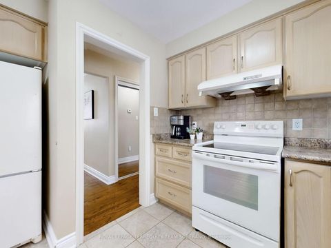 Photo 18 at 10 Gram Street, Maple, Vaughan