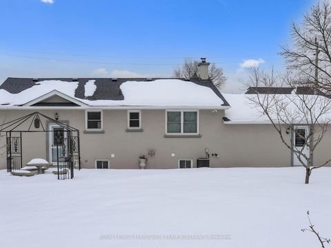 Photo 38 at 10 Gram Street, Maple, Vaughan