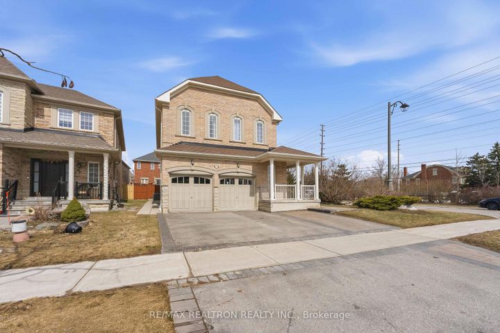 Photo 0 at 2 Daniel Bram Drive, Patterson, Vaughan