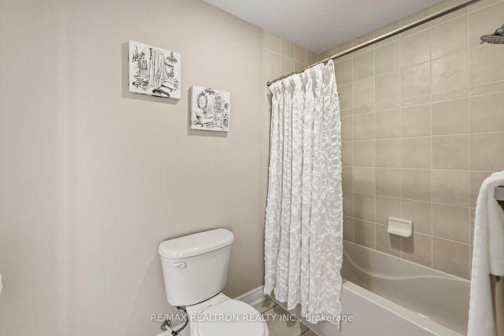 Photo 29 at 2 Daniel Bram Drive, Patterson, Vaughan