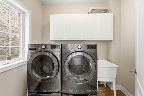 Photo 17 at 2 Daniel Bram Drive, Patterson, Vaughan