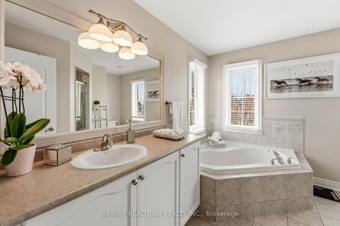 Photo 25 at 2 Daniel Bram Drive, Patterson, Vaughan