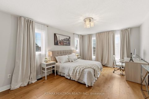 Photo 26 at 2 Daniel Bram Drive, Patterson, Vaughan