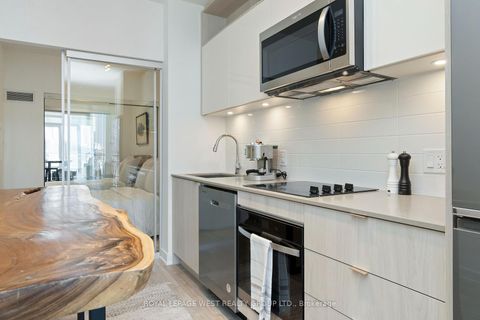 Photo 11 at 1064 - 135 Lower Sherbourne Street, Waterfront Communities C8, Toronto