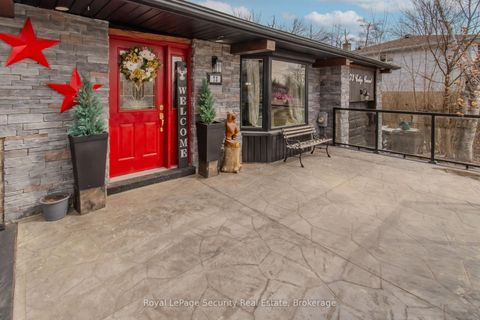 Photo 4 at 73 College Crescent, Grove East, Barrie