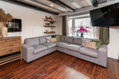 Photo 9 at 73 College Crescent, Grove East, Barrie