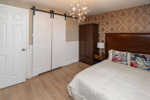 Photo 15 at 73 College Crescent, Grove East, Barrie