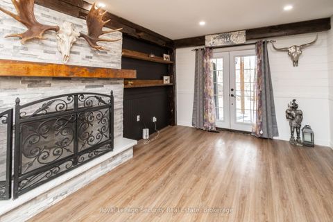 Photo 22 at 73 College Crescent, Grove East, Barrie