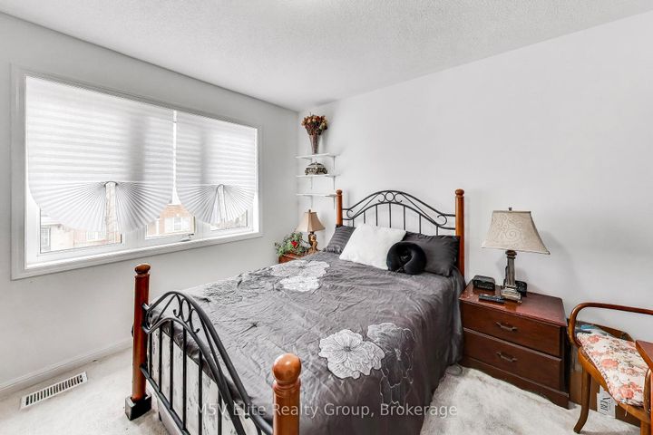 Photo 30 at 57 Agricola Road, Northwest Brampton, Brampton