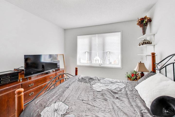 Photo 31 at 57 Agricola Road, Northwest Brampton, Brampton