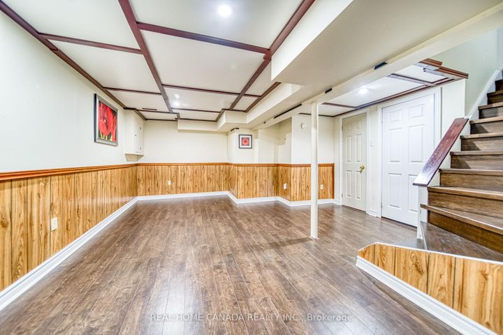 Photo 25 at 6051 Fullerton Crescent, Meadowvale, Mississauga