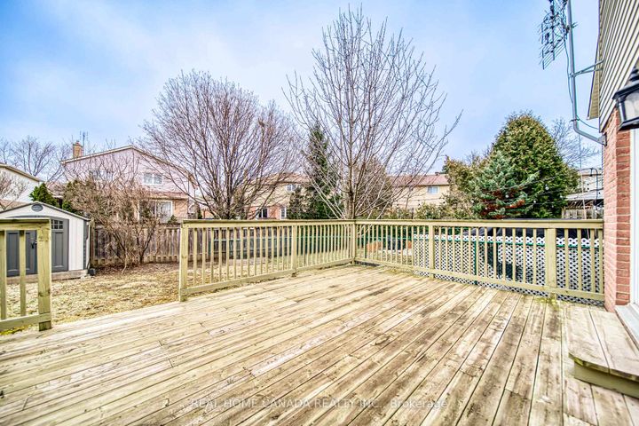 Photo 29 at 6051 Fullerton Crescent, Meadowvale, Mississauga