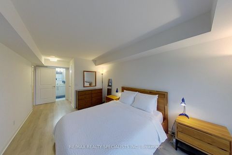 Photo 6 at 310 - 1 Michael Power Place, City Centre West, Toronto