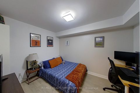 Photo 9 at 310 - 1 Michael Power Place, City Centre West, Toronto