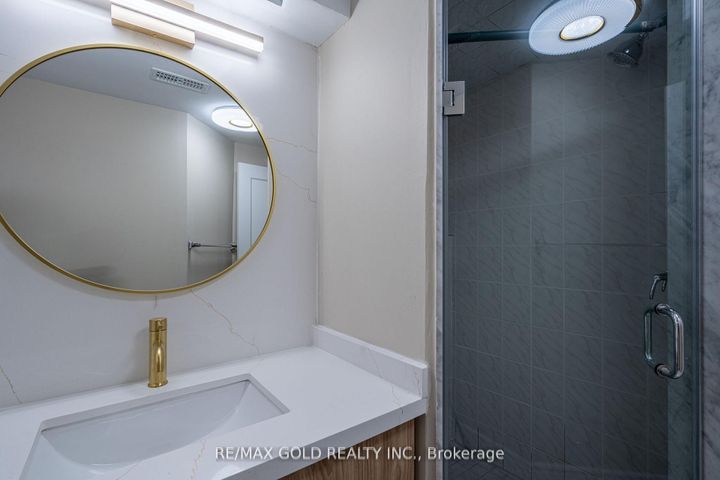 Photo 20 at 15 Athlone Avenue, Avondale, Brampton