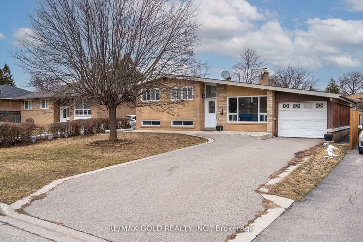 Photo 26 at 15 Athlone Avenue, Avondale, Brampton
