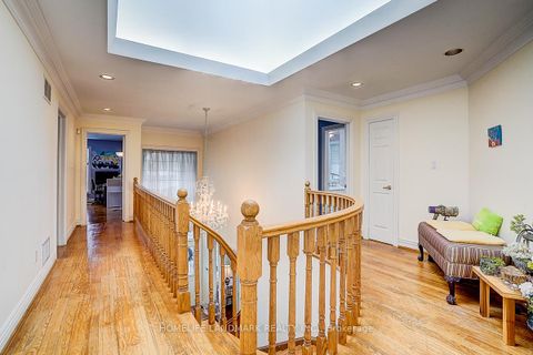 Photo 27 at 17 Averill Crescent, Newtonbrook East, Toronto