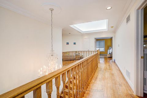 Photo 28 at 17 Averill Crescent, Newtonbrook East, Toronto