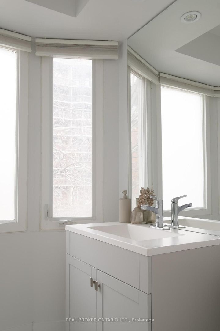 Photo 34 at 276 Gowan Avenue, East York, Toronto