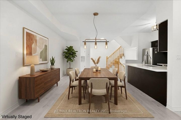 Photo 6 at 17 - 8 Eaton Park Lane, L'Amoreaux, Toronto