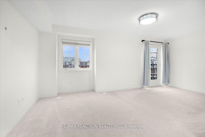 Photo 29 at 17 - 8 Eaton Park Lane, L'Amoreaux, Toronto