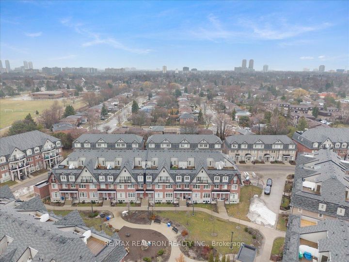 Photo 44 at 17 - 8 Eaton Park Lane, L'Amoreaux, Toronto