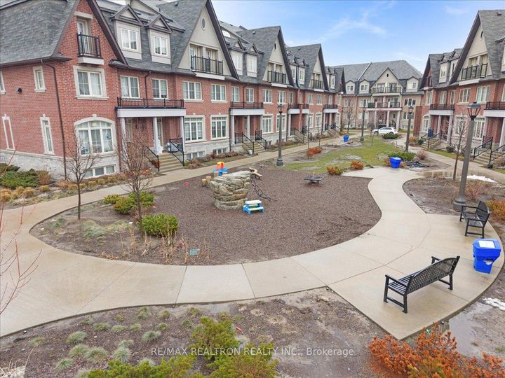 Photo 46 at 17 - 8 Eaton Park Lane, L'Amoreaux, Toronto