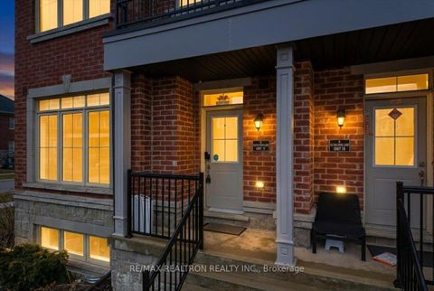 Photo 1 at 17 - 8 Eaton Park Lane, L'Amoreaux, Toronto