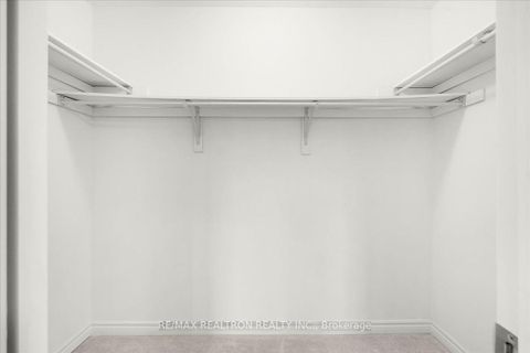 Photo 32 at 17 - 8 Eaton Park Lane, L'Amoreaux, Toronto