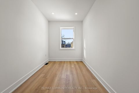 Photo 10 at 340 Albany Avenue, Casa Loma, Toronto