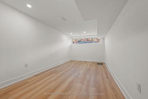 Photo 18 at 340 Albany Avenue, Casa Loma, Toronto