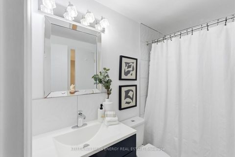 Photo 19 at 332 Elgin Street W, McLaughlin, Oshawa
