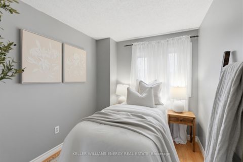 Photo 23 at 332 Elgin Street W, McLaughlin, Oshawa