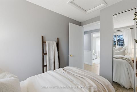 Photo 24 at 332 Elgin Street W, McLaughlin, Oshawa