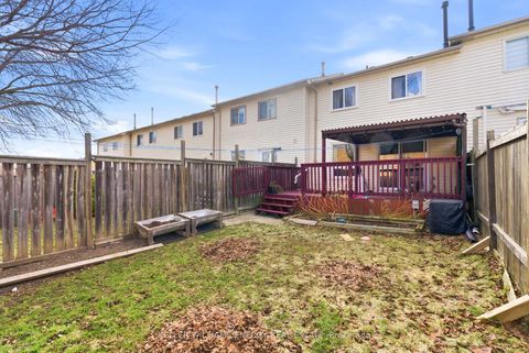 Photo 32 at 332 Elgin Street W, McLaughlin, Oshawa
