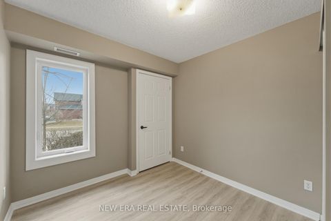 Photo 5 at 109 - 106 Aspen Springs Drive, Bowmanville, Clarington