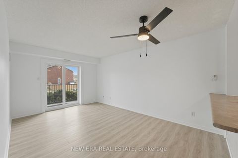 Photo 12 at 109 - 106 Aspen Springs Drive, Bowmanville, Clarington