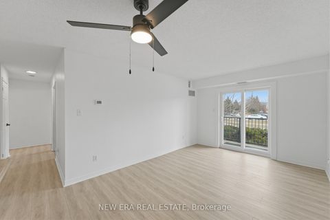 Photo 14 at 109 - 106 Aspen Springs Drive, Bowmanville, Clarington