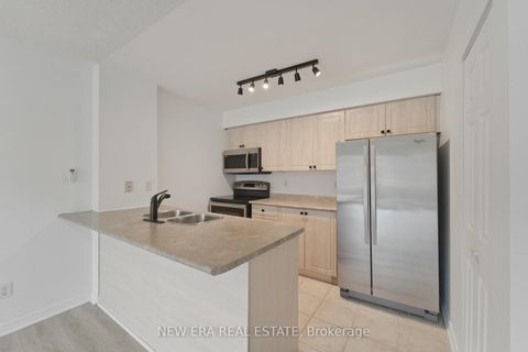 Photo 15 at 109 - 106 Aspen Springs Drive, Bowmanville, Clarington